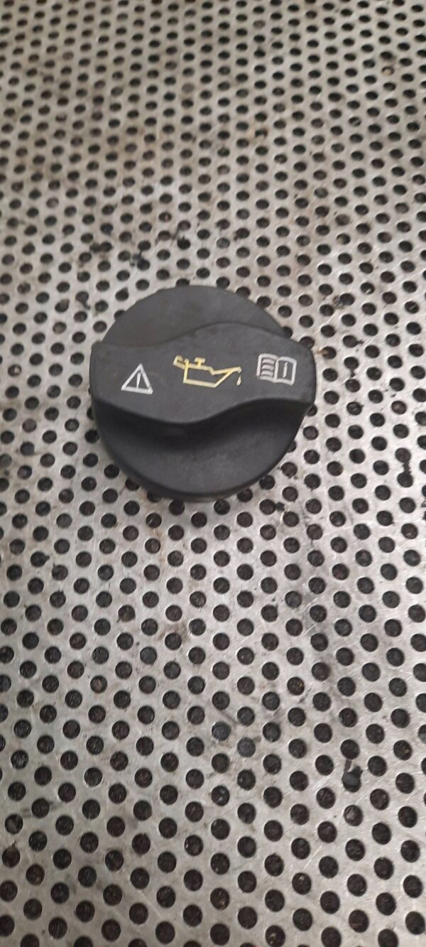 KOREK WLEWU PALIWA MERCEDES SPRINTER W906 CRAFTER A0000101385