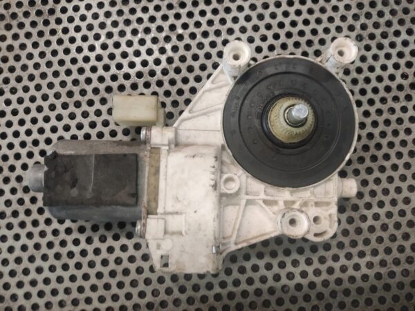 SILNICZEK SZYBY LEWY SPRINTER W901 A0058205442