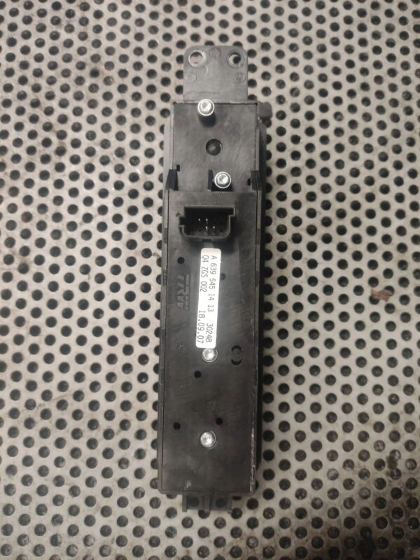 PRZEŁĄCZNIK SZYBY PRAWY VITO W639 A6395451413