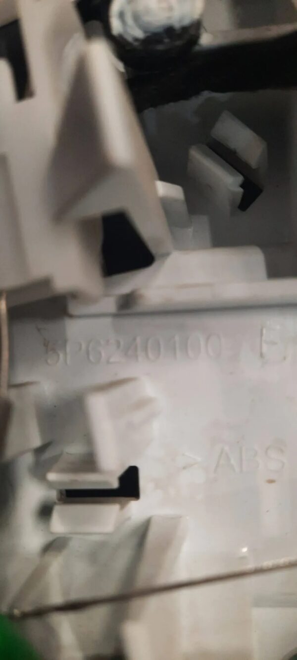 PANEL NAWIEWU 5P6240100