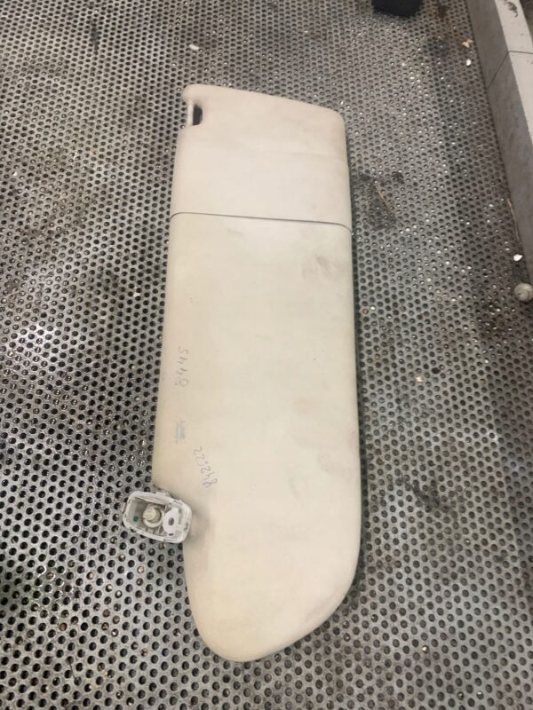 OSŁONA PRZECIWSŁONECZNA LEWA VW T5