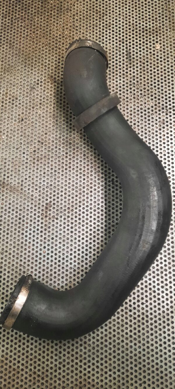 RURA INTERCOOLERA VOLKSWAGEN T5