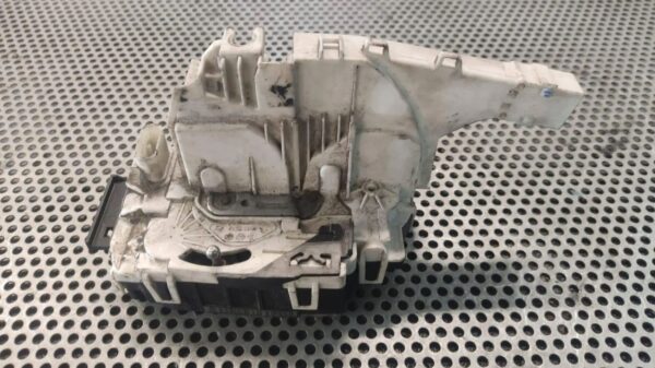 ZAMEK DRZWI PRAWY PRZÓD MERCEDES SPRINTER A9067201835