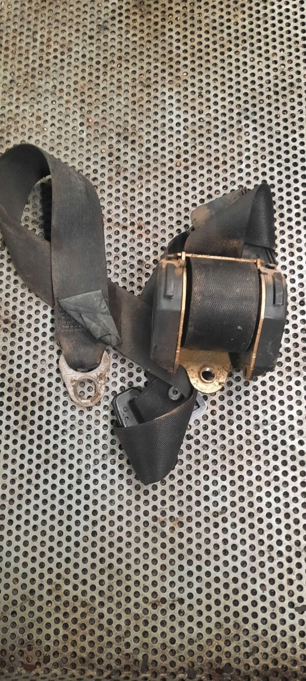 ffe1e5b36f9d693fee5f36c064bc1ffd