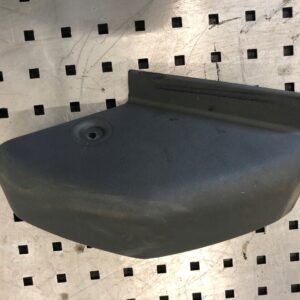 OSŁONA ZAŚLEPKA DESKI PRAWA VW T4 2.5 701857138