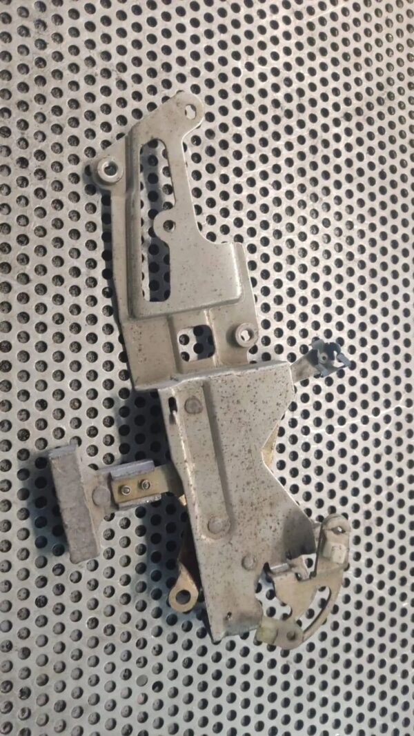 ZAMEK DRZWI PRZESUWNYCH PRAWYCH RENAULT MASTER II