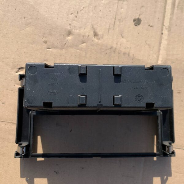 c2e35a134b17f8e421767fb0a7a9aca9