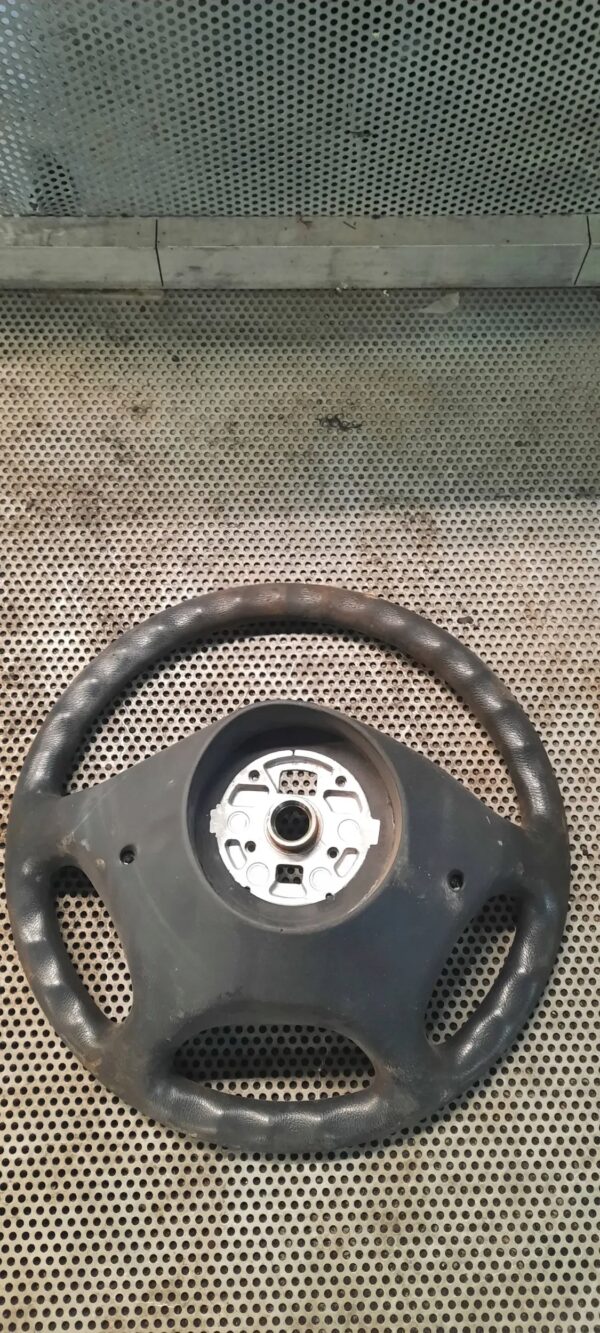 KIEROWNICA MERCEDES VITO 6029092 WIDOCZNE ŚLADY UŻYTKOWANIA