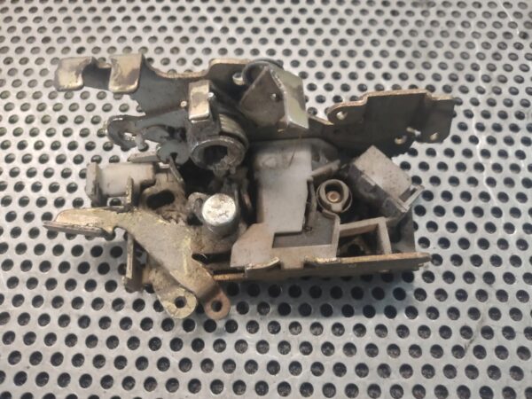 cb01f19d0670b3172e98c046e81b53ab