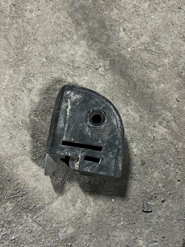 ODBÓJ DRZWI PROWADNICA BERLINGO 08- 71580D