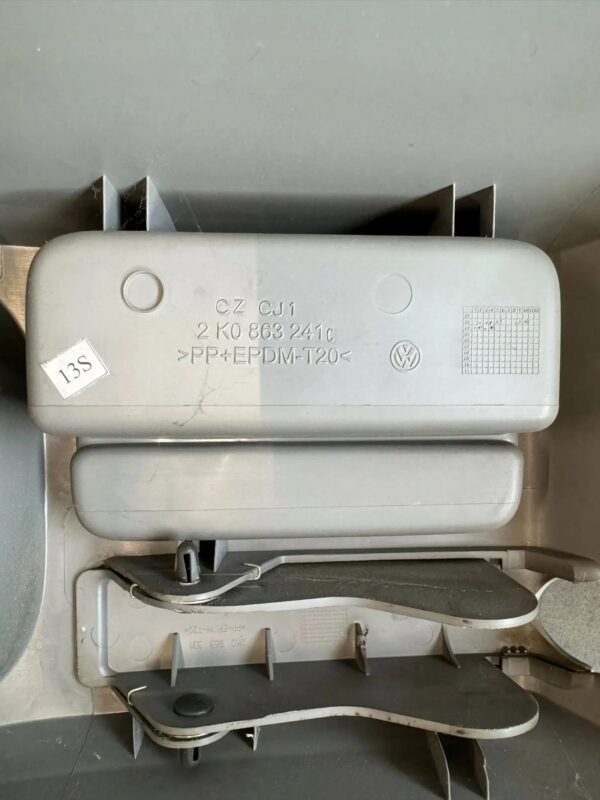 5570a00465f8dab72b35e07a04efbe94