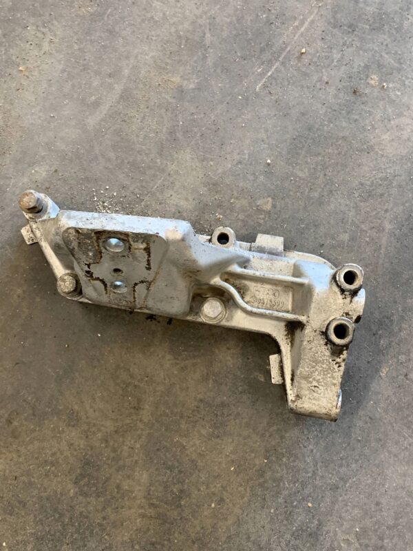 ŁAPA SILNIKA IVECO DAILY 06-11 500376599