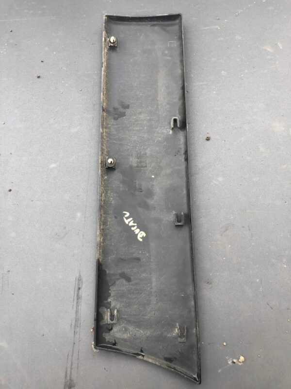 LISTWA DRZWI LEWY PRZÓD DUCATO JUMPER 1304013070