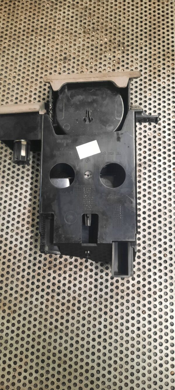 UCHWYT NA KUBEK 7E1858601 VOLKSWAGEN T5