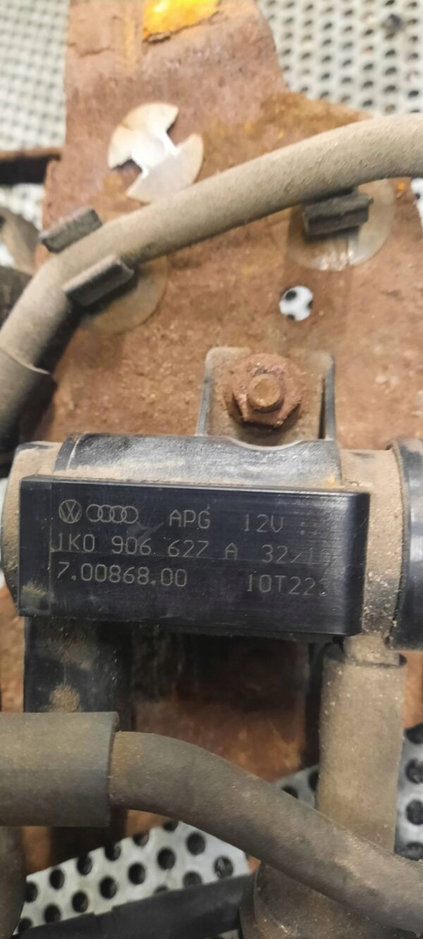 ZAWÓR PODCIŚNIENIA 1K0906627A VOLKSWAGEN T5