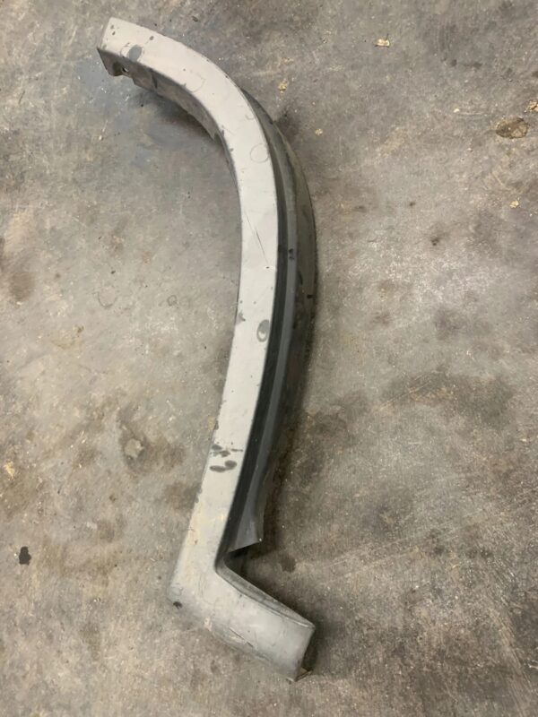 LISTWA NADKOLA LEWY PRZÓD DUCATO 06- 1307939070