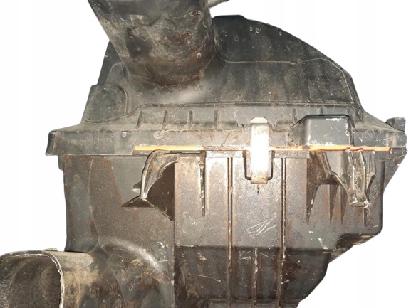 OBUDOWA FILTRA POWIETRZA TRAFIC III 1.6 165009078R