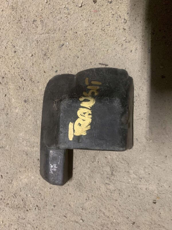 OSŁONA NA ZAWIAS DRZWI FORD TRANSIT MK7 YC1523106BG