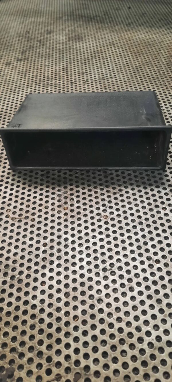 PÓŁKA SCHOWEK MERCEDES VITO