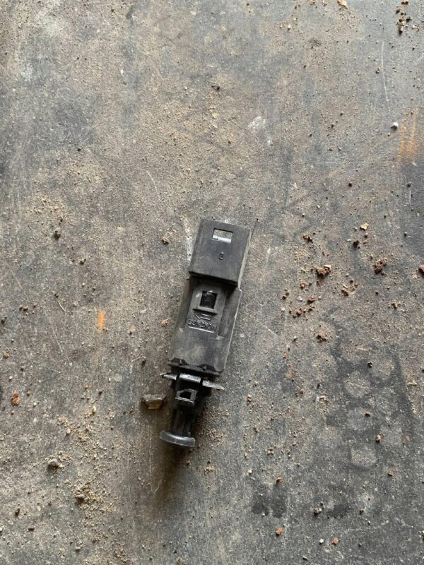 CZUJNIK WŁĄCZANIA ŚWIATEŁ STOPU TRAFIC II VIVARO