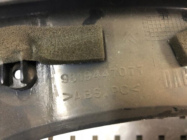 OBUDOWA LICZNIKA BERLINGO 2002 9619447077