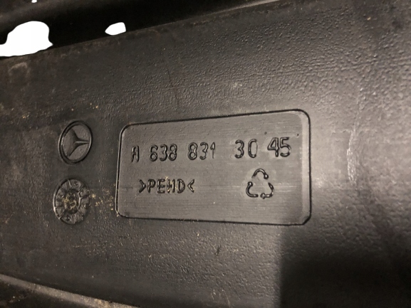 PRZEWÓD DOLOT POWIETRZA VITO 638 A6388313045