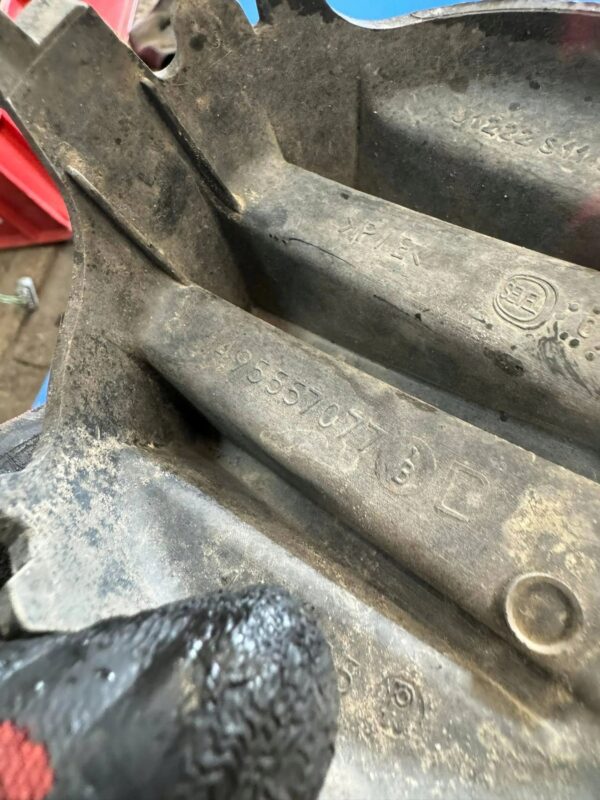 Peugeot Expert 2009 Lewa strona Krata halogenu