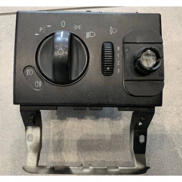 PRZEŁĄCZNIK ŚWIATEŁ A6399050000 MERCEDES VITO W639