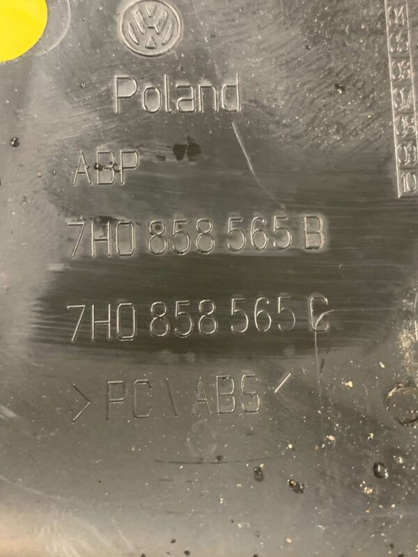 Volkswagen Transporter - Caravelle T5 2007 Z przodu Osłony, zaślepki