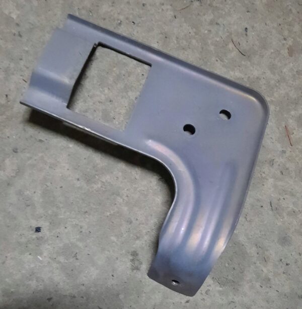 MOCOWANIE BLASZKA A6396314014 MERCEDES VITO W639