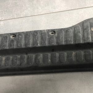 OSŁONA LISTWA PROGU PRAWA KANGOO 8200431167