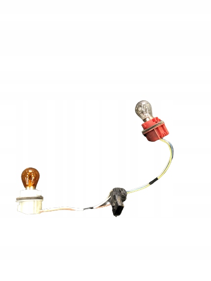 KOSTKA LAMPY TYLNEJ RENAULT TRAFIC III 14-