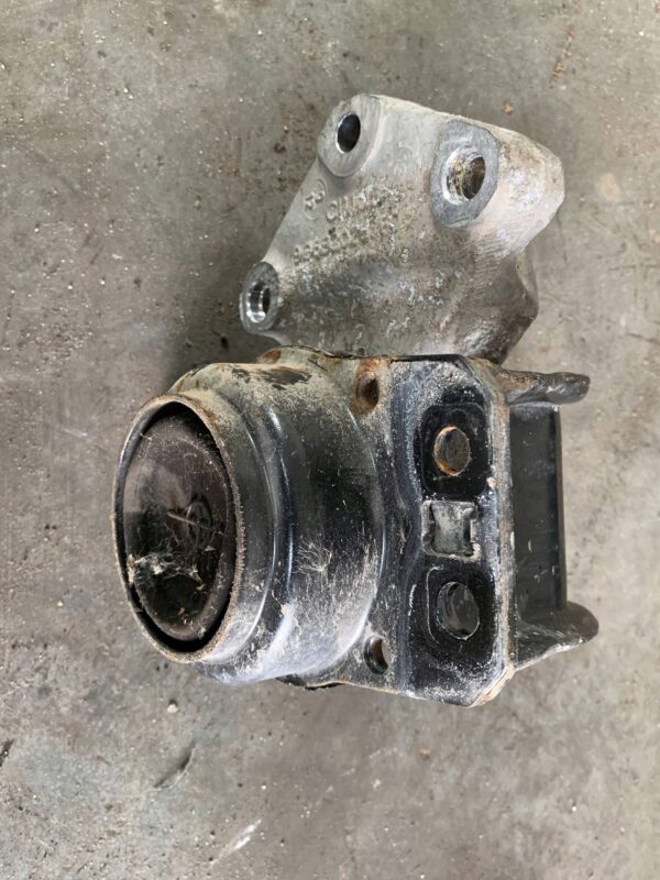 PODUSZKA ŁAPA SILNIKA CITROEN BERLINGO 9636270080