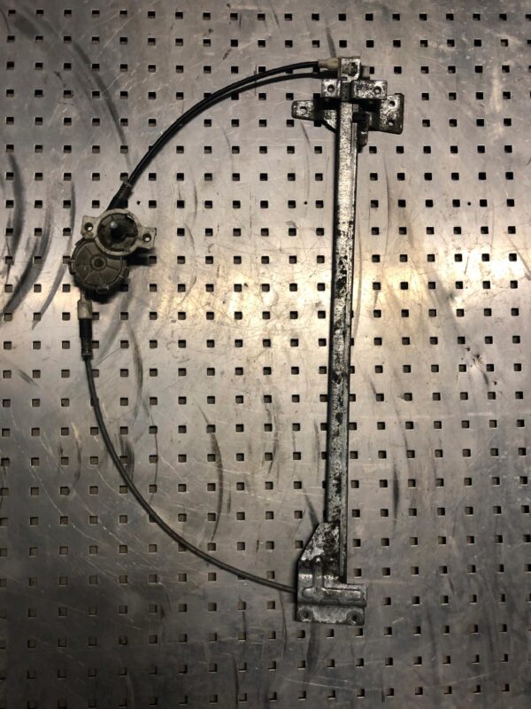 MECHANIZM PRAWY MANUALNY MERCEDES VITO 638 96-03