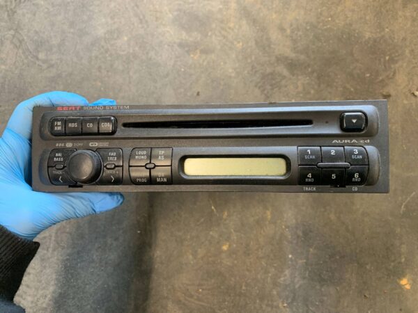 RADIO AURA CD SEAT 021880