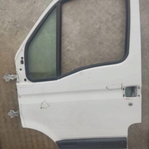 DRZWI PRZEDNIE LEWE IVECO DAILY IV 06-14 396