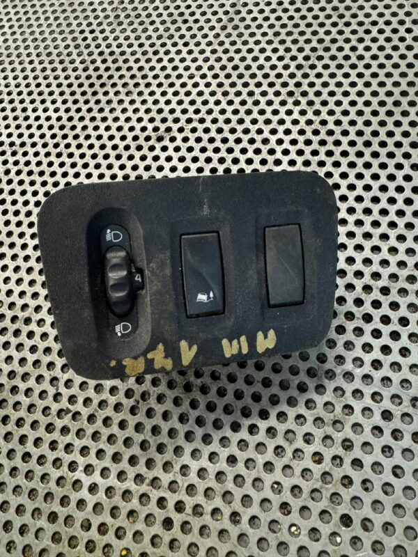 PANEL STEROWANIA ŚWIATŁAMI RENAULT MASTER III 8200379685