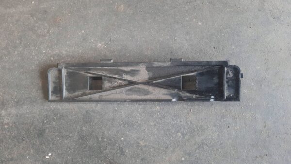 OSŁONA ZAŚLEPKA VW T5 03-15 7H0857171