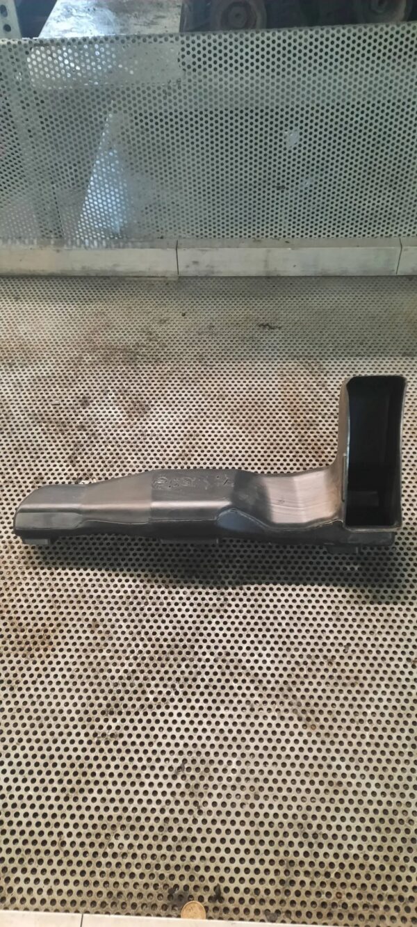 RURA DOLOTOWA POWIETRZA MERCEDES 6R98310545