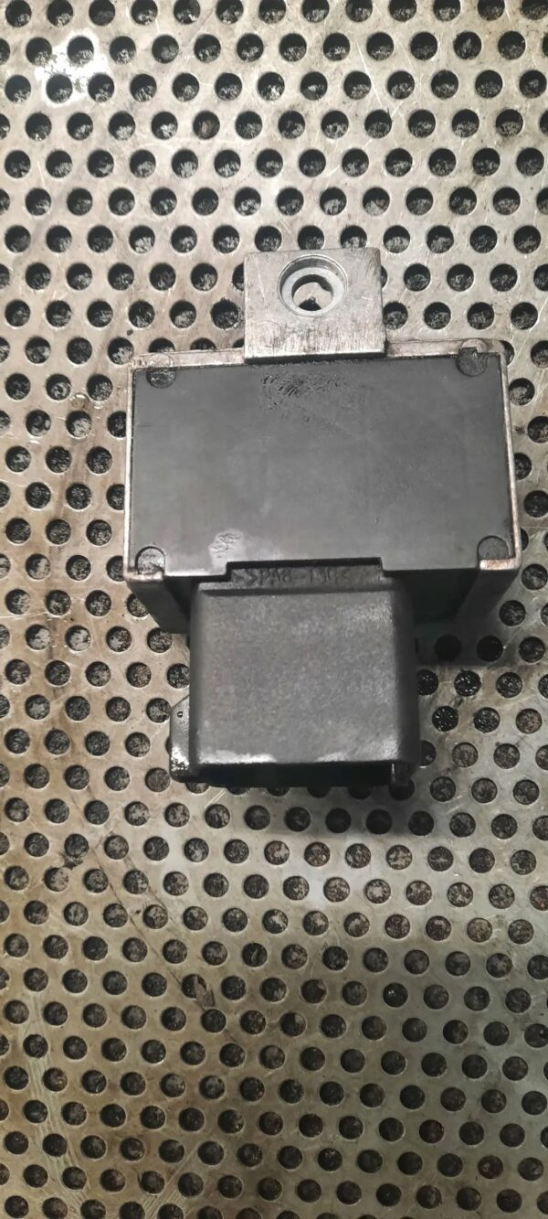 PRZEKAŹNIK ŚWIEC ŻAROWYCH 8747