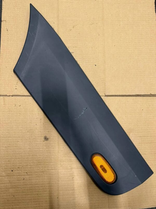 LISTWA LEWA BOCZNA LAMPKA OBRYSOWA MERCEDES SPRINTER 906 A9066903262