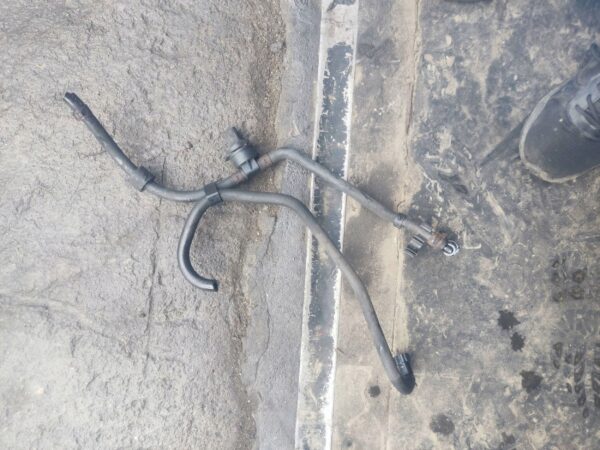 CZUJNIK TEMPERATURY PALIWA WRAZ Z PRZEWODAMI VW T5 038906081B