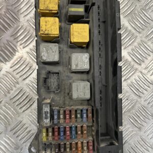 SKRZYNKA BEZPIECZNIKÓW MERCEDES SPRINTER 906 A9065454001