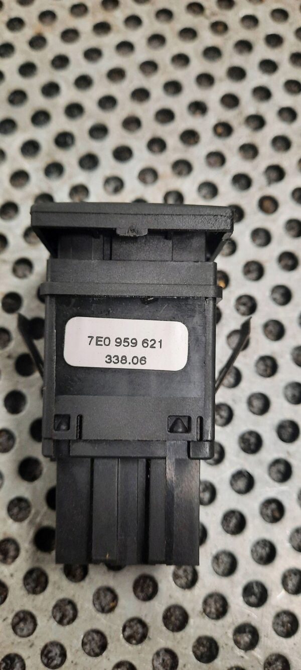 c3dd4b31d9e0340aae05dc260d302821