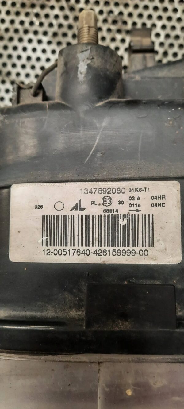 LAMPA PRZEDNIA 1347692080