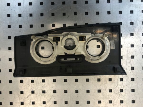 RAMKA PANELU NAWIEWU IVECO DAILY 2.8 123842800