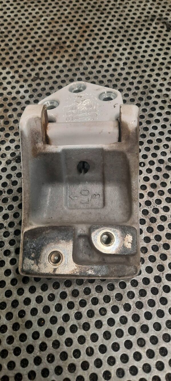 52b54cf0f1ff0cdc3b6bc04e1a2c9e0b