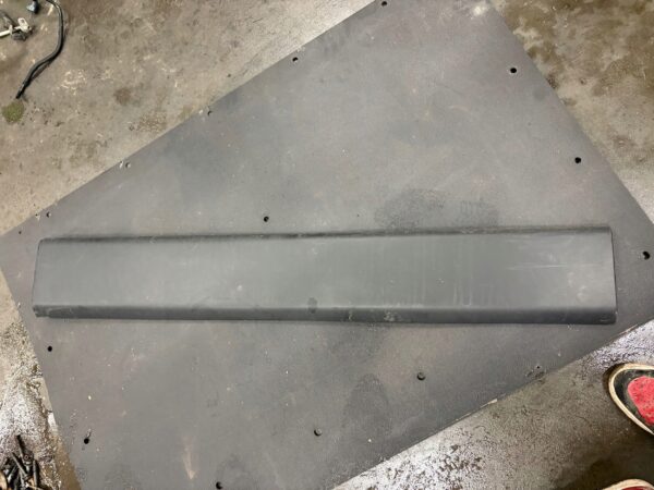 LISTWA DRZWI BOCZNYCH LEWA MASTER III 828210159R