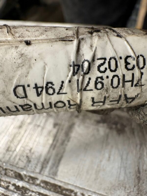 27b9e94727f07cca8369301832f75f64