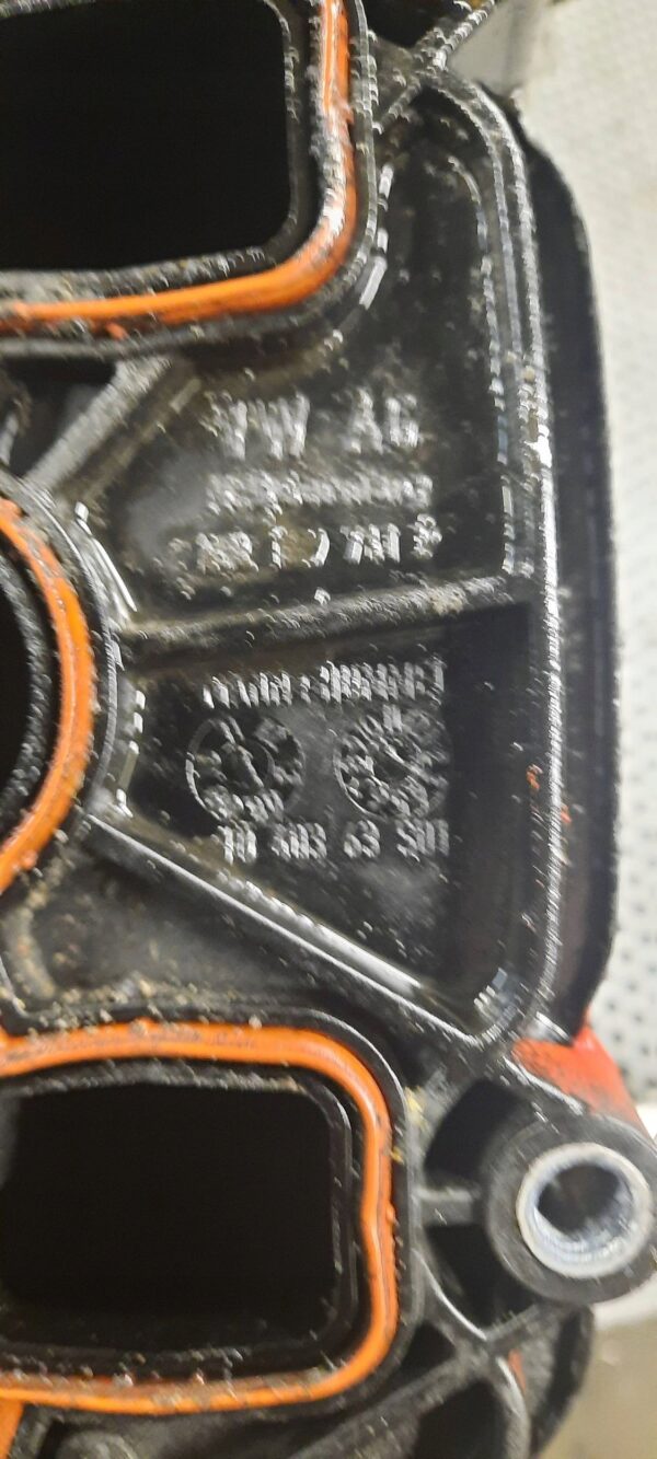 KOLEKTOR SSĄCY VOLKSWAGEN T5 2.0 TDI 03L129711D